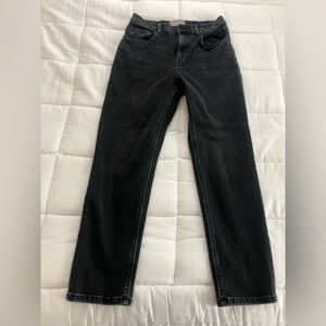 Everlane cheeky jean crop size 28